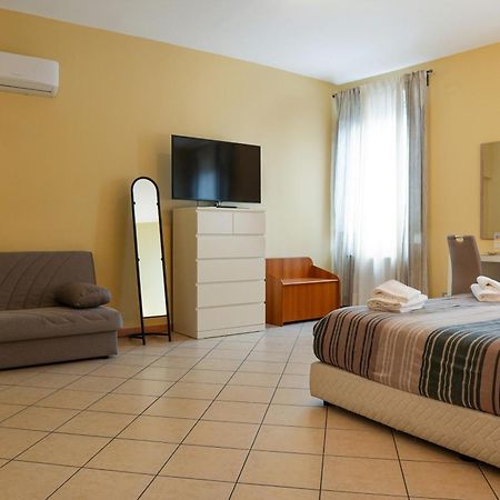 Smart Hotel Ferrara Buitenkant foto