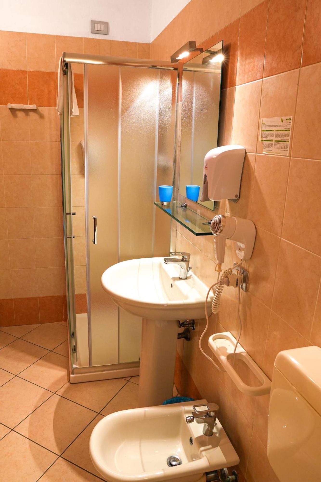 Smart Hotel Ferrara Buitenkant foto