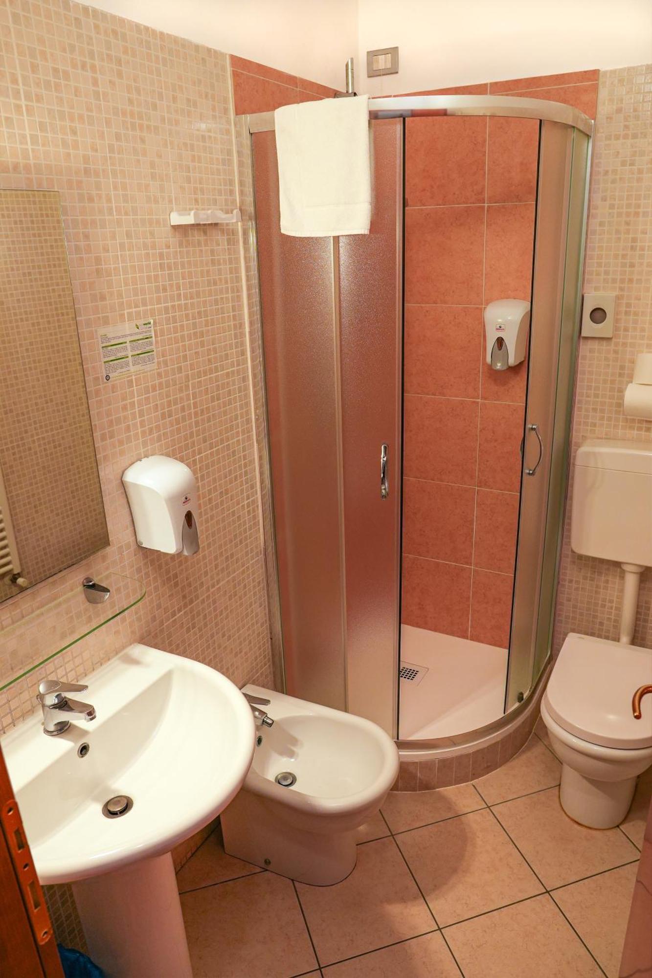 Smart Hotel Ferrara Buitenkant foto
