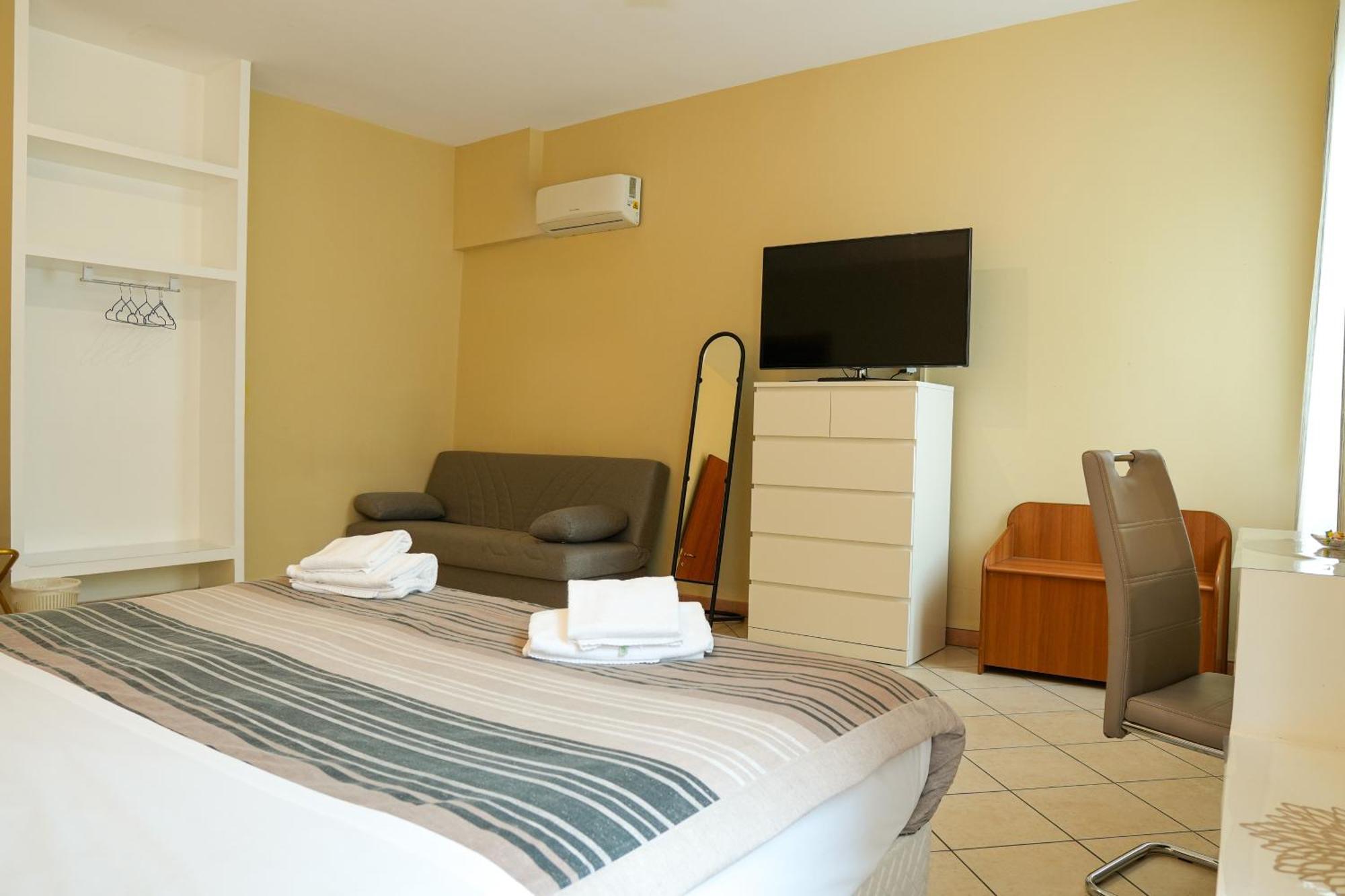 Smart Hotel Ferrara Buitenkant foto
